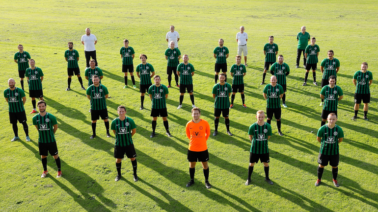 FC Rot - 1b Mannschaft 2021-22   -   Foto: Pfeifer